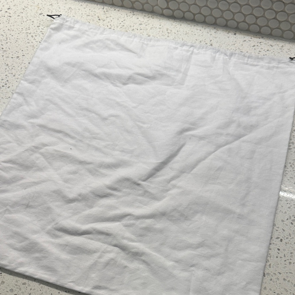 Givenchy White Cotton Logo Drawstring Dustbag 19x19 - Picture 3 of 3